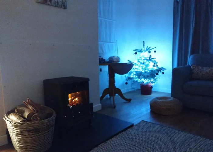 Avryn - Delightful 3 Bedroom Cottage With Stunning Vistas