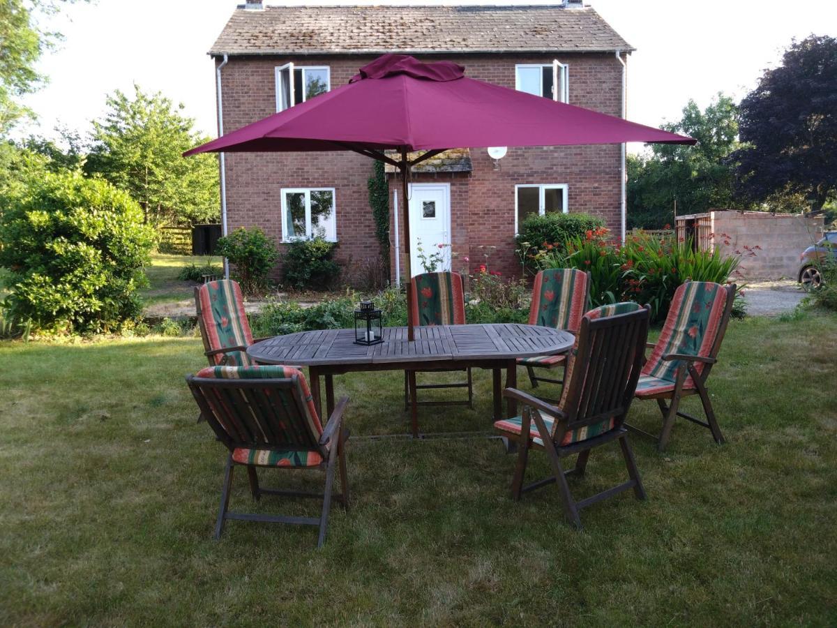 Holiday home Avryn - Delightful 3 Bedroom With Stunning Vistas *